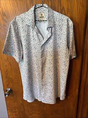 Trend Men's Short-Sleeve Paisley Button-Front Shirt in Light Blue